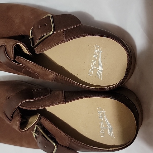 New Dansko Caia Nubuck Leather Platform Wedge Buckle Clogs Mules - Picture 5 of 8